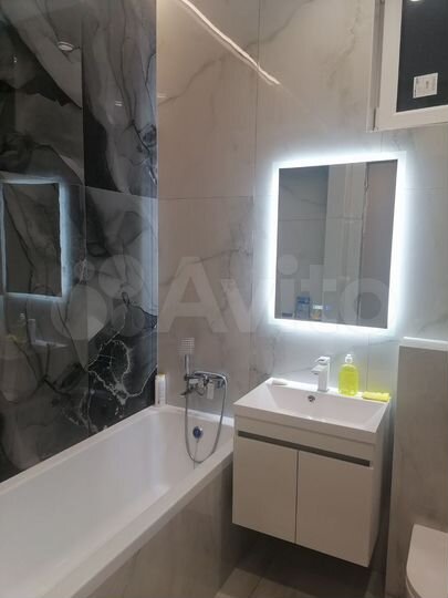 2-к. квартира, 72 м², 6/14 эт.