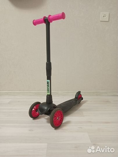 Самокат детский трехколесный