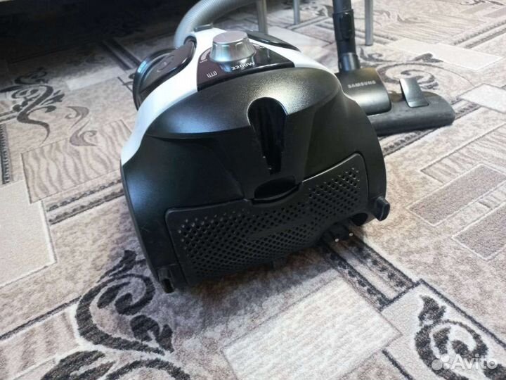 Пылесос Vitek