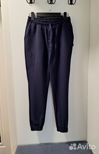 Медицинский костюм Weaveatelier + блуза