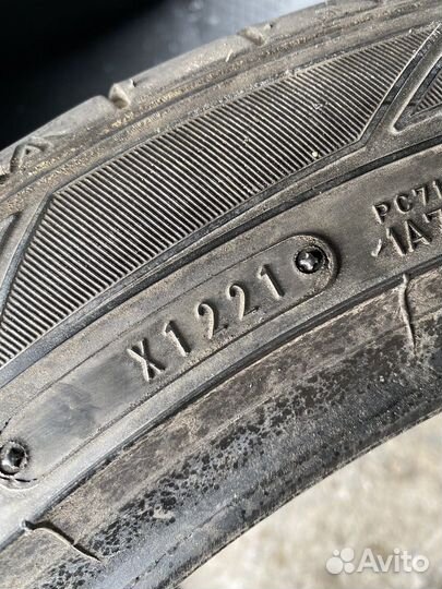 Dunlop SP Sport Maxx 050+ 275/40 R20