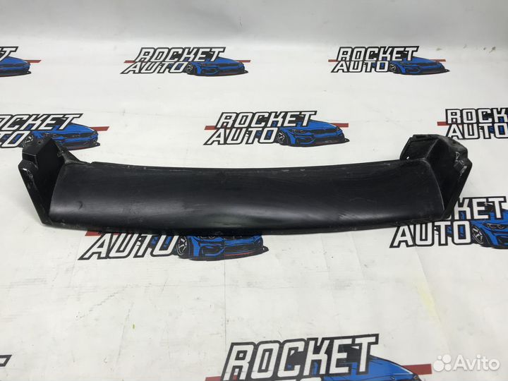 Решетка радиатора Nissan Skyline R33 6231015U12