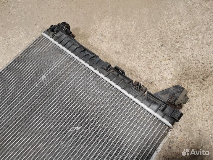 Радиатор основной Volkswagen Touareg 3 2019