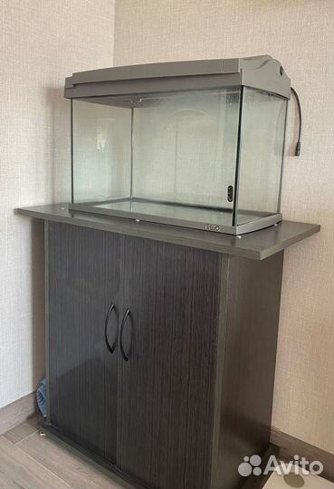 Аквариум с тумбой