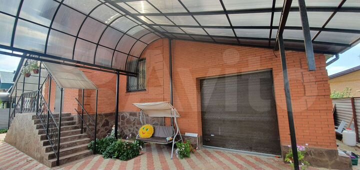 Дом 389 м² на участке 6 сот.