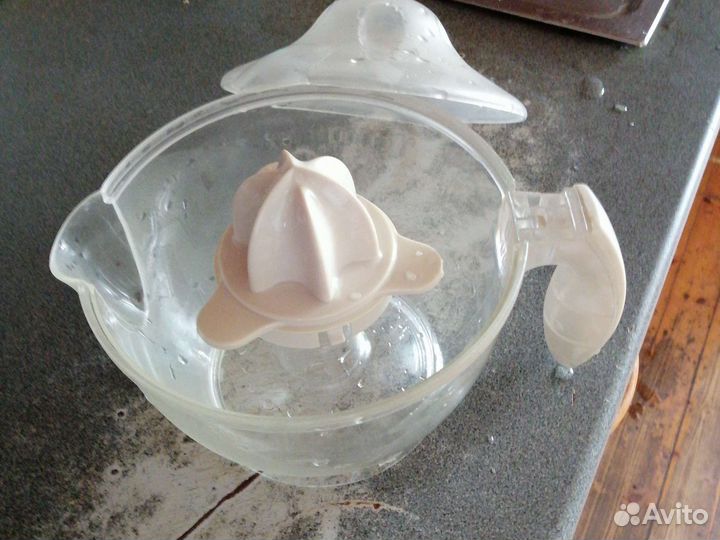 Чаша от соковыжималки