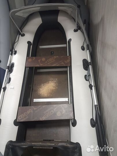 Лодка пвх Ривьера 3200 ск с носовым тентом Б/У