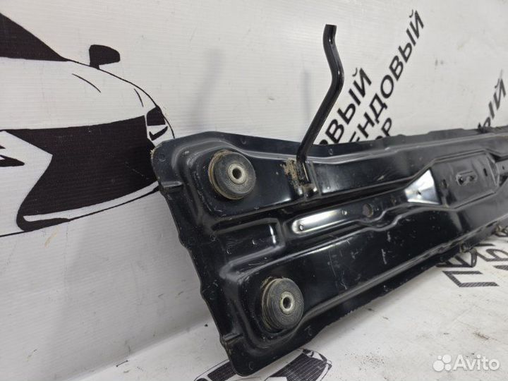 Балка крепления АКПП Suzuki Grand Vitara 2