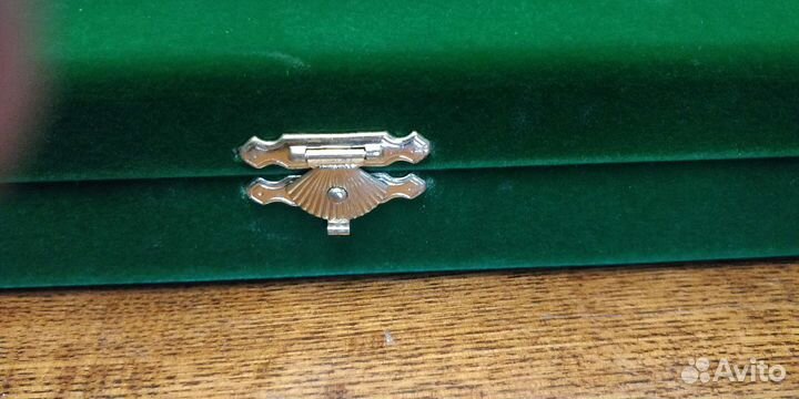 Футляр деревянный флокированый