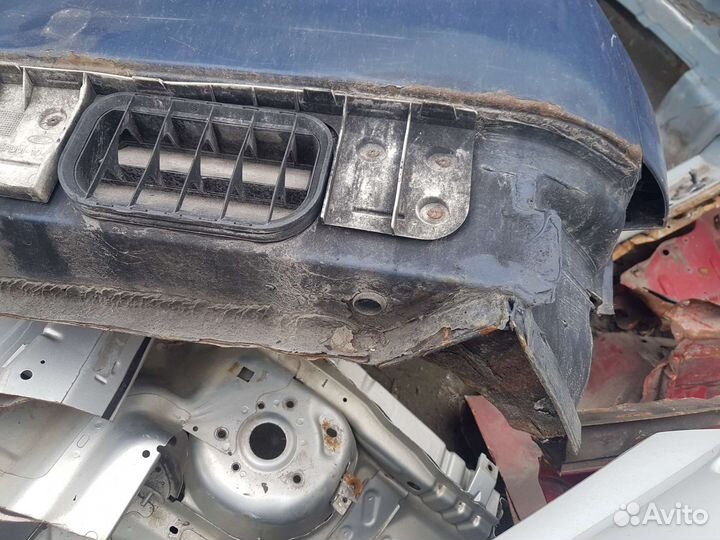 Крыло заднее левое Ford mondeo 3 универсал