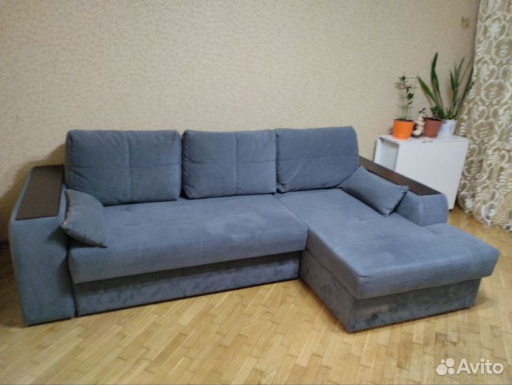 Диван угловой
