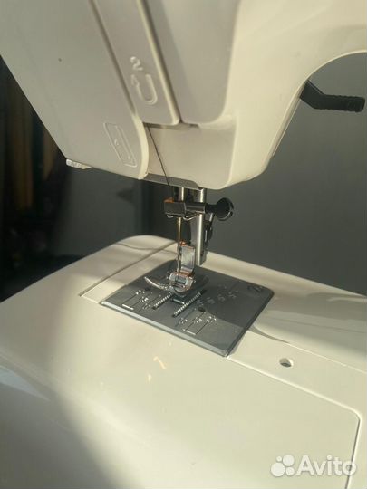 Швейная машина Elna Sew Zebra