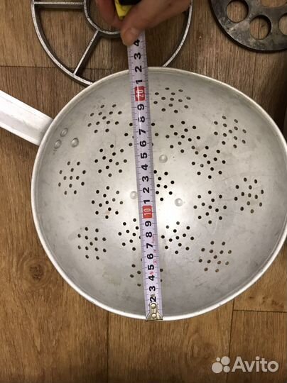 Таз алюминиевый, сковородка, дуршлаг