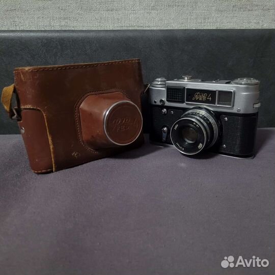 Плёночный фотоаппарат фед-4