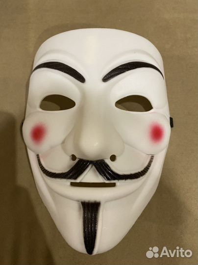 Маски: Халк, Бэтмен, Железный человек и др