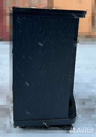 Тумба под телевизор