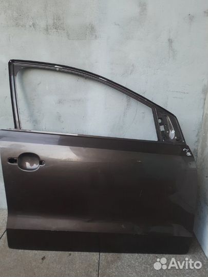 Дверь передняя правая Volkswagen Polo HB 2009+
