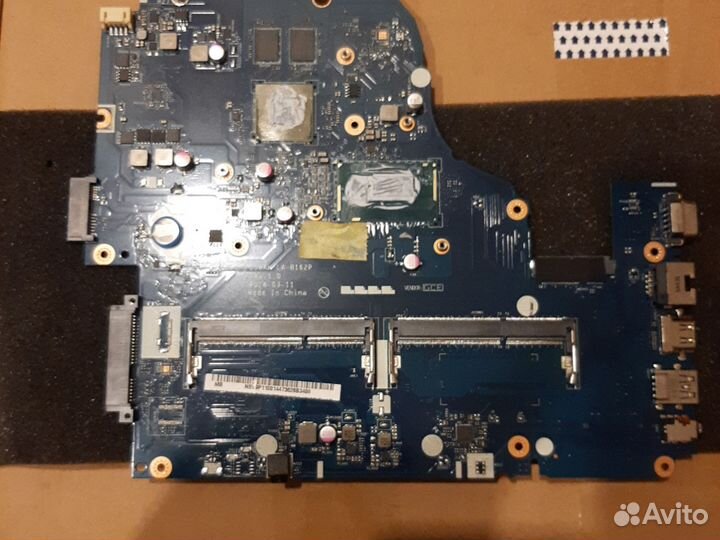 Материнская плата