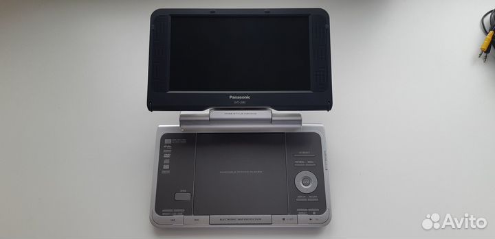 Портативный DVD/CD плеер Panasonic DVD LS82