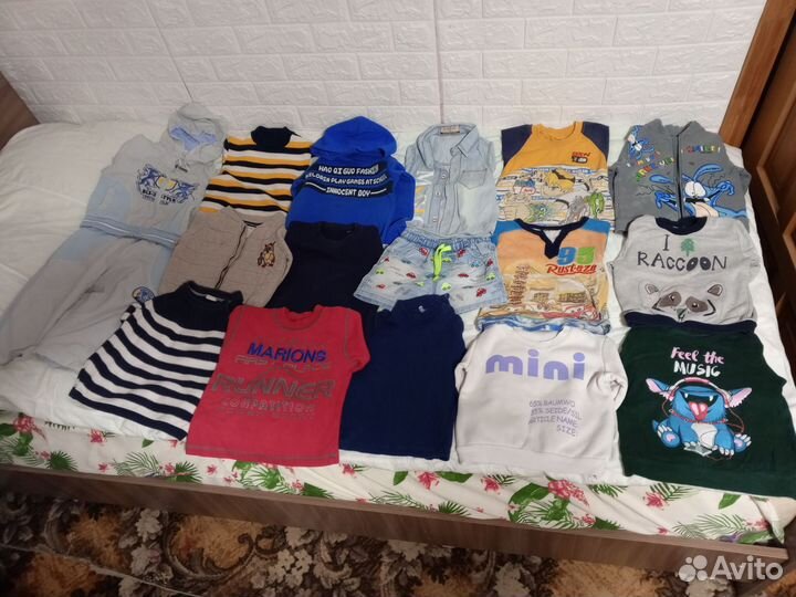 Бесплатно. На мальчика 2-3 года