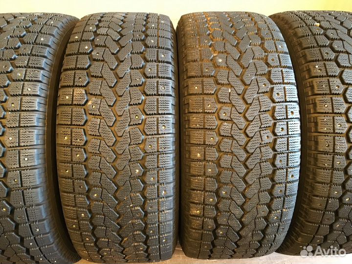 Yokohama Ice Guard F700S 215/55 R16 97Q