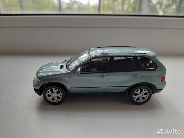 Коллекция BMW 1/43, 1/64