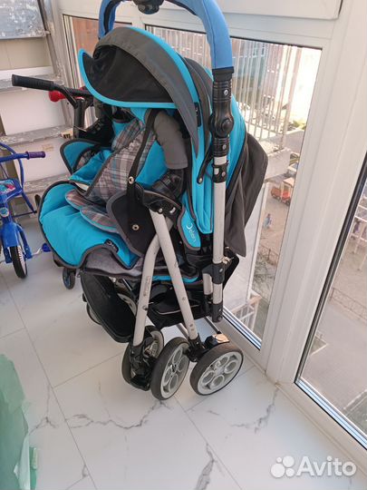 Прогулочная коляска
