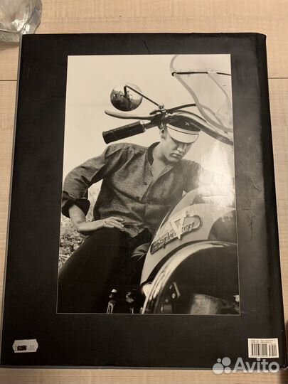 Фотоальбом Элвис в 21. От Нью-Йорка до Мемфиса