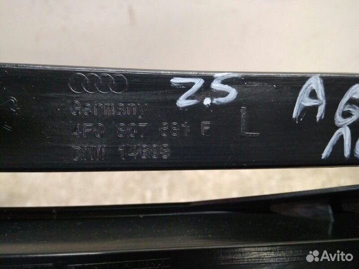 Решетка бампера передняя левая Audi A6 C6