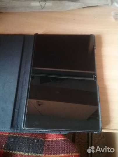 Защитное закаленное стекло для планшета