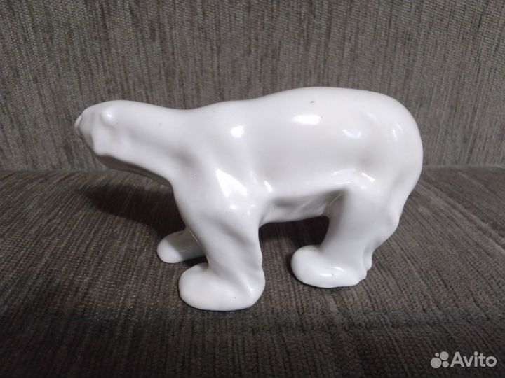Фарфоровая статуэтка Белый медведь лфз 30е г
