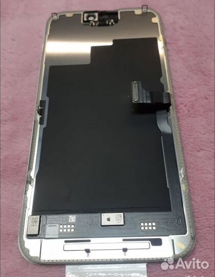 Оригинальный дисплей iPhone 15