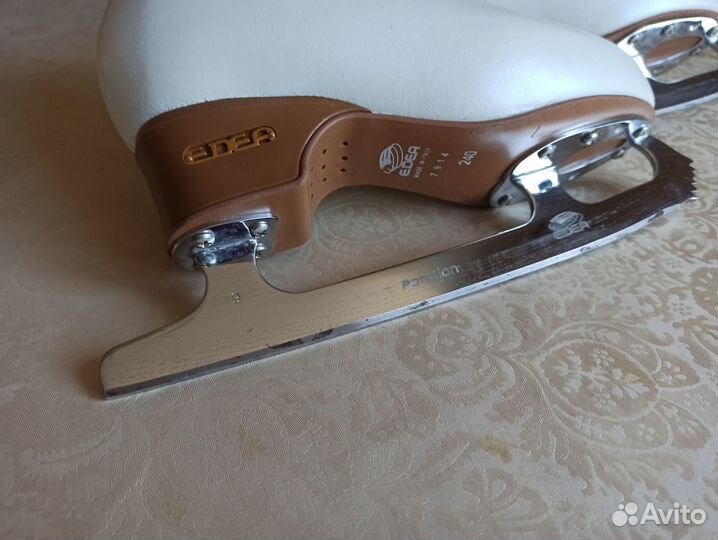 Фигурные коньки edea