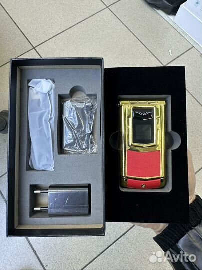 Vertu Constellation Ayxta