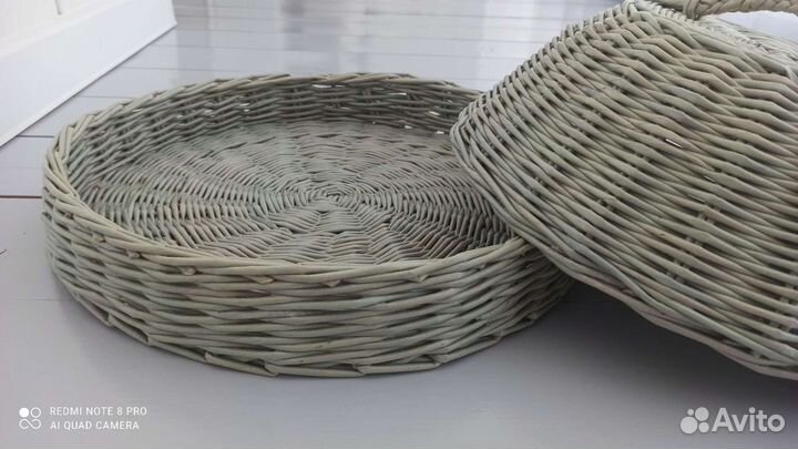 Поднос с крышкой из бумажной лозы