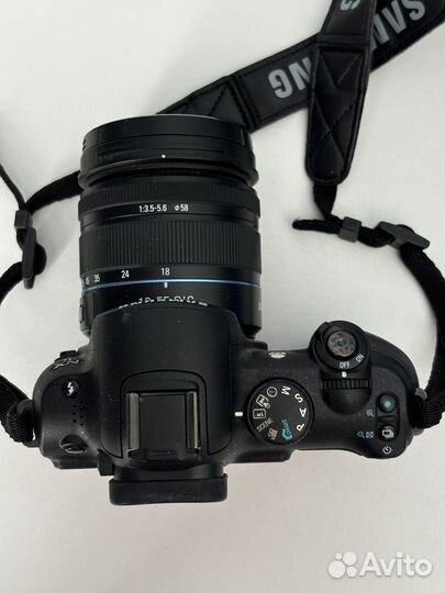 Цифровая камера Samsung NX11