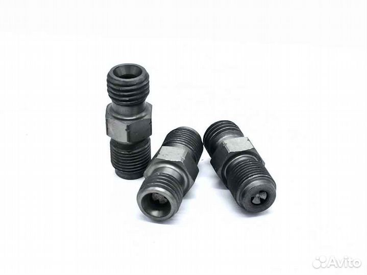 Штуцер подачи 0445110*** (F00VC16024)