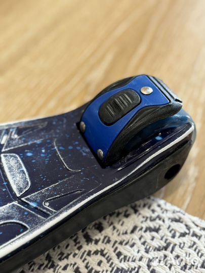 Самокат трехколесный