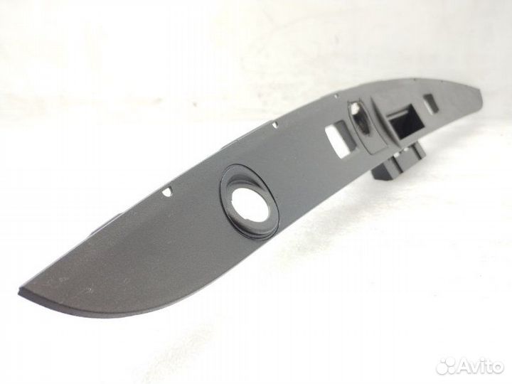 Накладка крышки багажника Mercedes-Benz Cls-Class