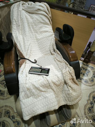 Массажное кресло