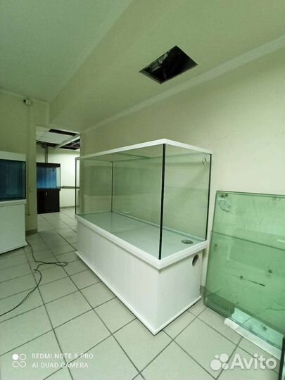 Аквариум 784 для торговли живой рыбой