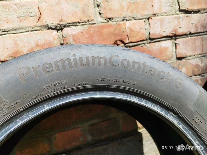 Continental PremiumContact 6 215/55 R17 94V