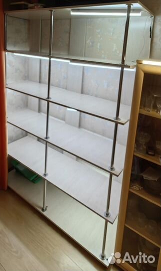 Стеллаж с подсветкой