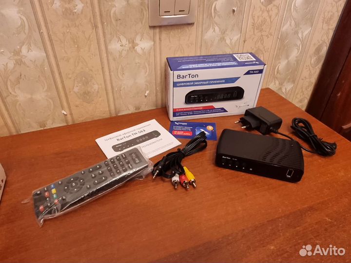 Приставка для цифрового тв BarTon DVB-T2 Новая
