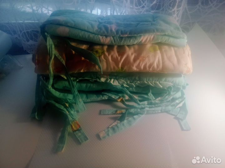 Бортики на детскую кроватку и полукомбинезон зима