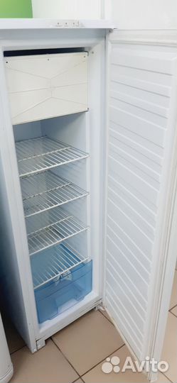 Холодильник Бирюса