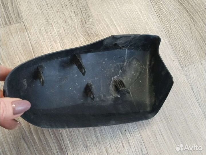 Крышка зеркала правого Лада Веста