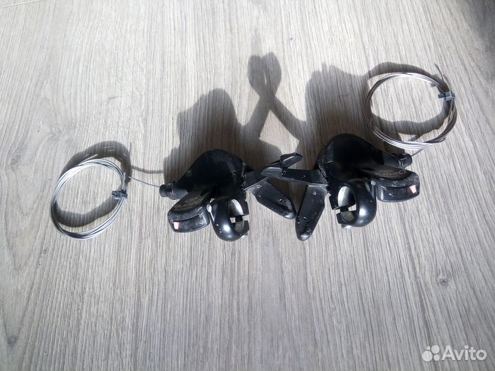 Комплект манеток 3x9 ск. Shimano Deore (SL-M511)