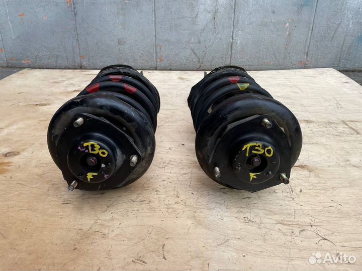 Передние стойки Nissan X-Trail T30