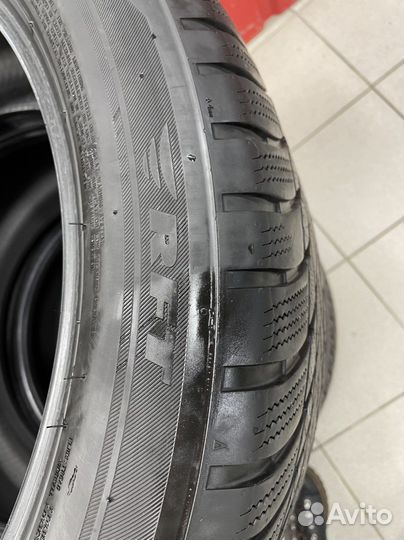 Bridgestone Blizzak LM-001 285/45 R21
